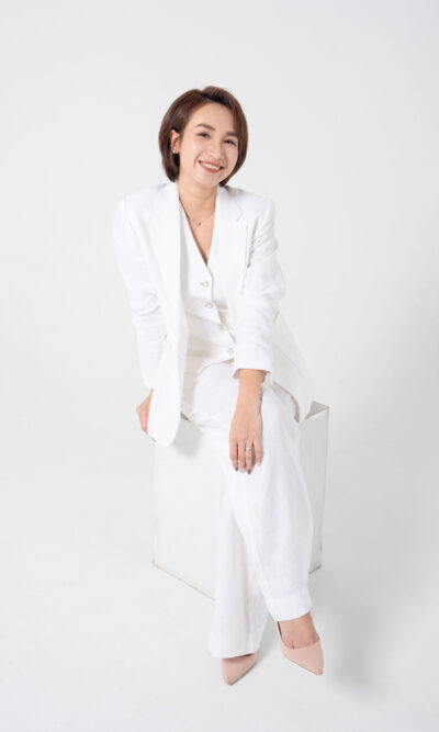 VEST LINEN TRẮNG